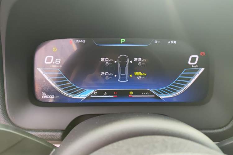 Used BYD Tang 2019 2.0T Automatic SmartConnect Luxury Version 5 Seats China VI Standard