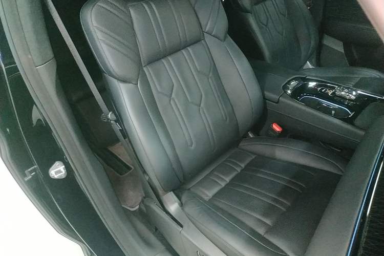 Used Zeekr 009 2022 Revised WE Version
