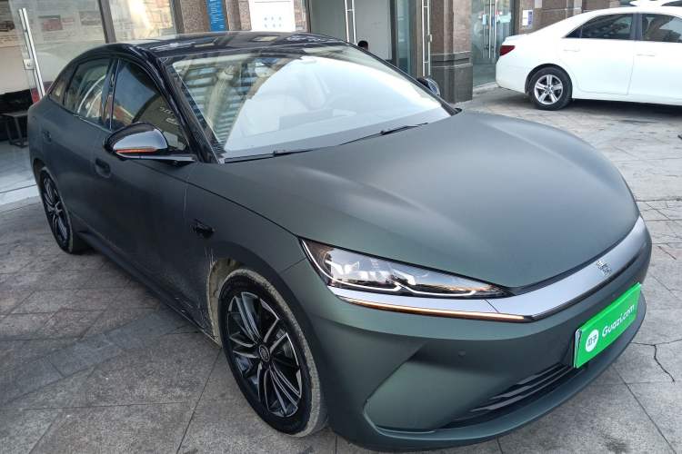 Used BYD Qin L 2025 EV 545KM Excellence Edition Front Right 45 Deg