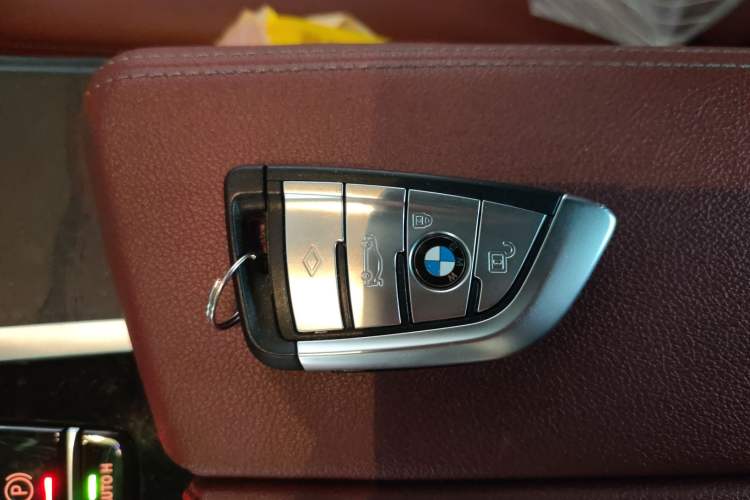 Used BMW 5 Series New Energy 2022 Second Facelift 535Le M Sport Package Vehicle Key