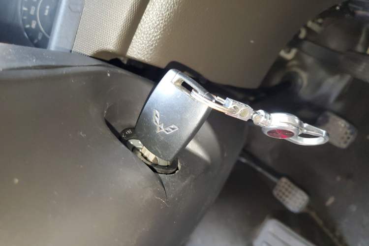 Used Wuling Rongguang 2014 1.2L S Base Model
