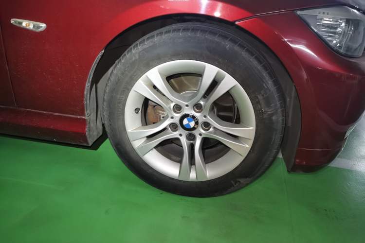 Used BMW 3 Series 2010 320i Luxury Edition
