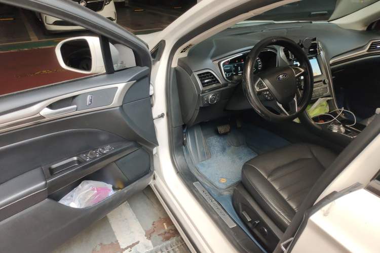 Used Ford Mondeo 2017 EcoBoost 200 Luxury Model
