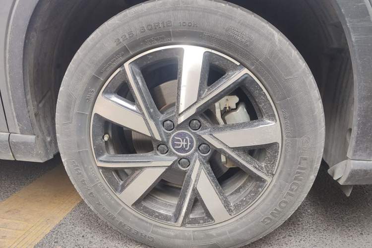 Used BYD Song Pro New Energy 2023 Champion Edition DM-i 71KM Navigation Model
