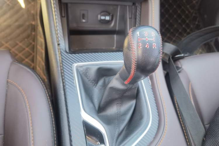 Used CHANGAN CS35PLUS 2019 1.6L Manual Cool Edition Gear Lever