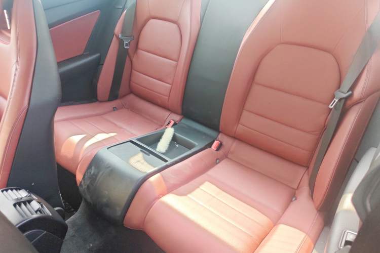 Used Mercedes-Benz E-Class 2010 E 260 CGI Coupe