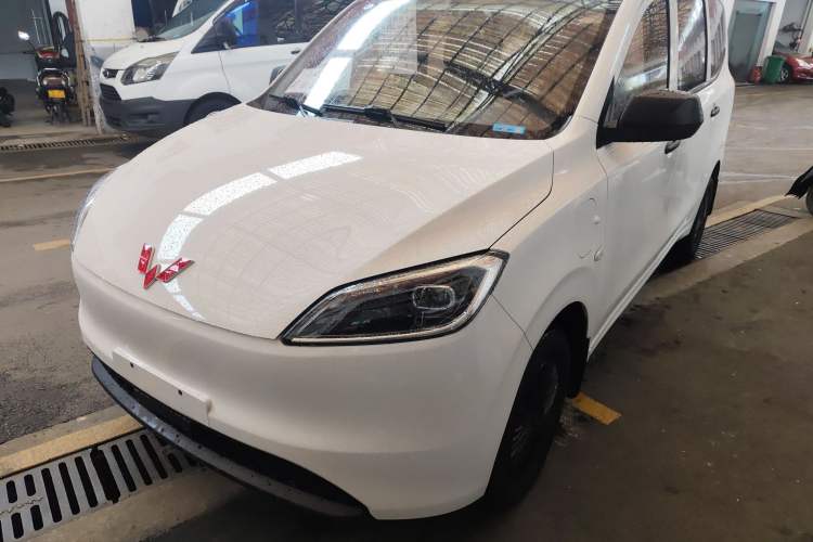 Used Wuling Hongguang New Energy 2024 All-Electric Model 300KM Standard Version