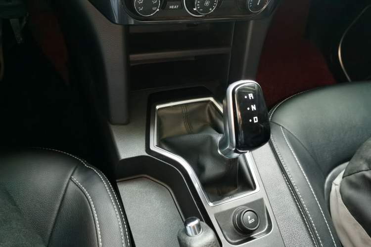 Used JMC Yuhu EV 2022 4x2 LX JX6510PA5BEV
