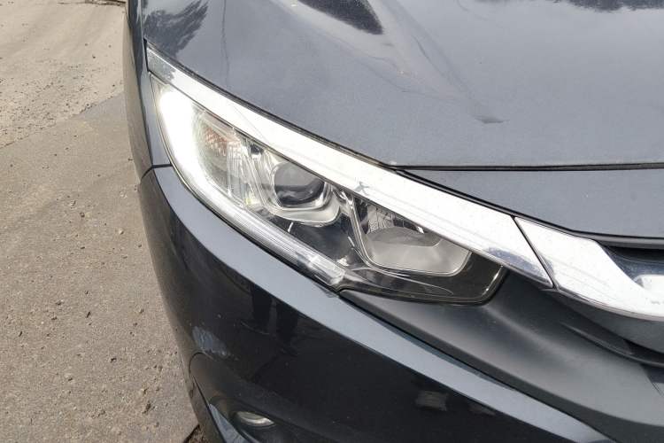 Used Honda Civic 2016 220TURBO CVT Luxury Edition
