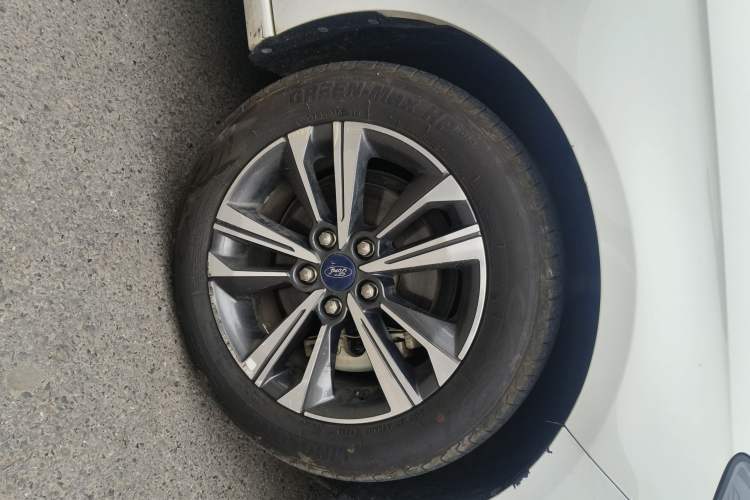 Used Ford Escort 2021 1.5L Automatic Diamond Edition
