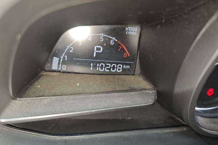 Used Mazda 3 Axela 2017 Sedan 1.5L Automatic Comfort Model China VI Standard Odometer Close Up