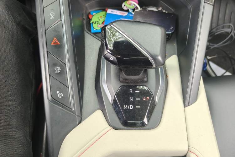 Used Lynk & Co 06 2020 1.5T YAO Halo Gear Lever