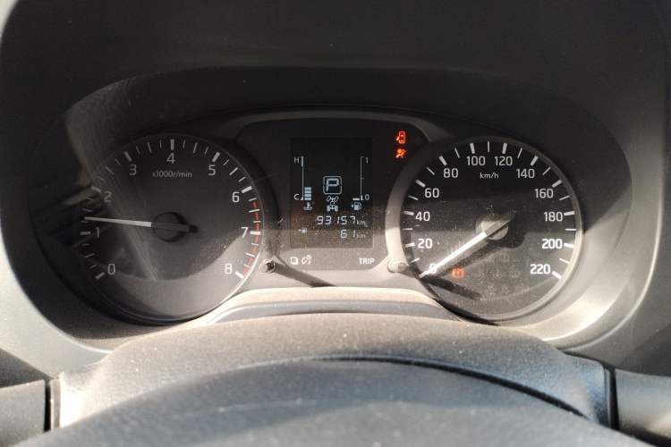 Used Nissan Navara 2017 2.5L Automatic 4x4 Luxury Edition QR25