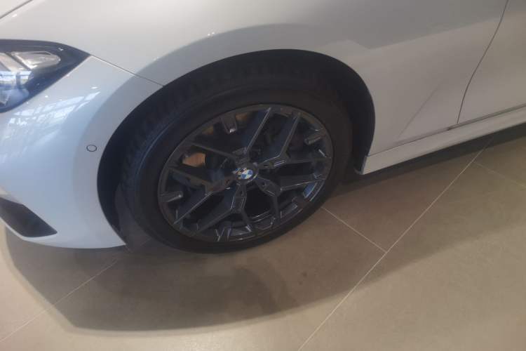 Used BMW 3 Series 2025 330Li M Sport Shadowline Package