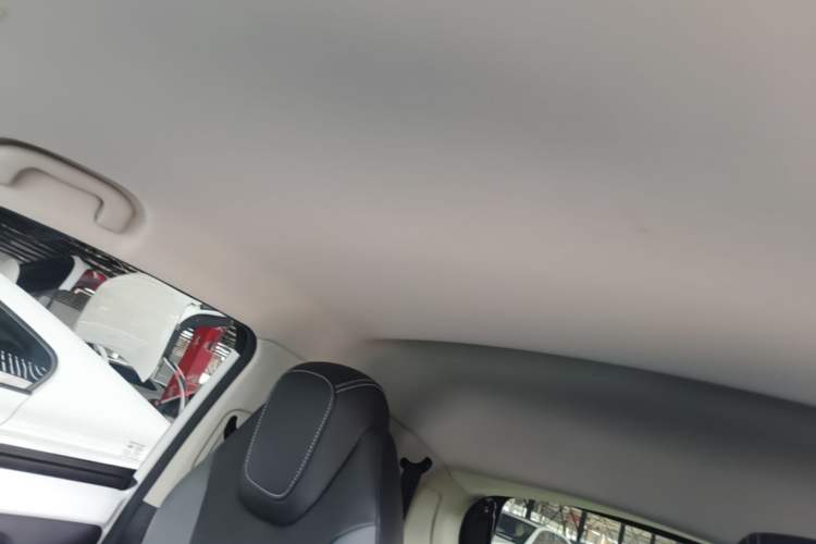 Used Roewe Clever 2022 311km QiQi BoBo Edition
