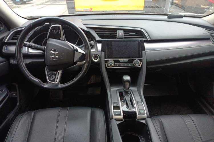 Used Honda Civic 2016 220TURBO CVT Prestige Edition
