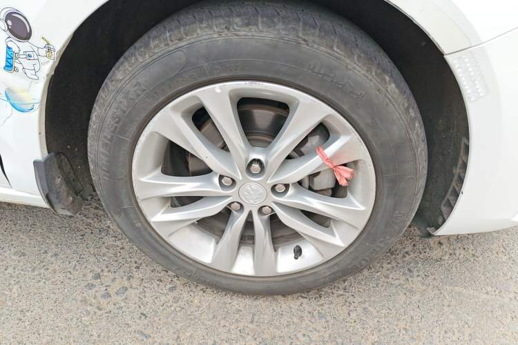 Used Buick Verano 2019 Sedan 20T Dual-Clutch Leading Model