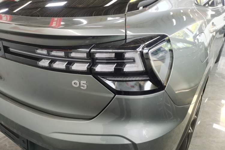 Used Lynk & Co 05 2020 2.0TD Two-Wheel Drive Shine Halo
