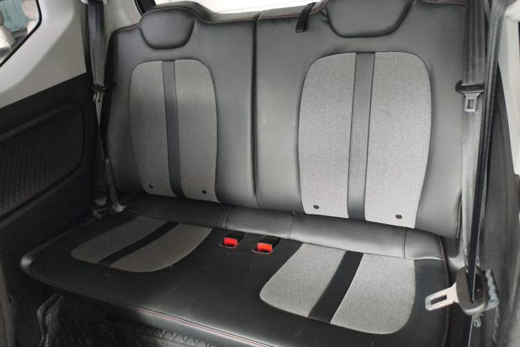 Used Wuling Hongguang MINIEV 2022 GAMEBOY 200km Gaming Edition with Lithium Iron Phosphate Left Rear Seat