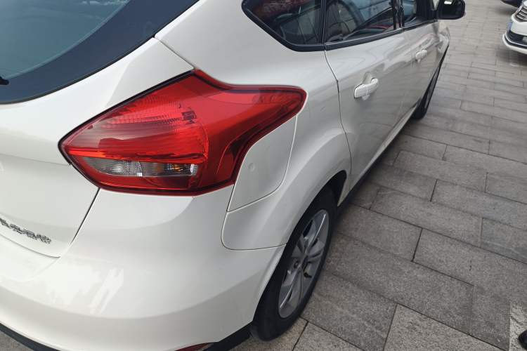 Used Ford Focus 2015 Hatchback 1.6L Automatic Comfort Model
