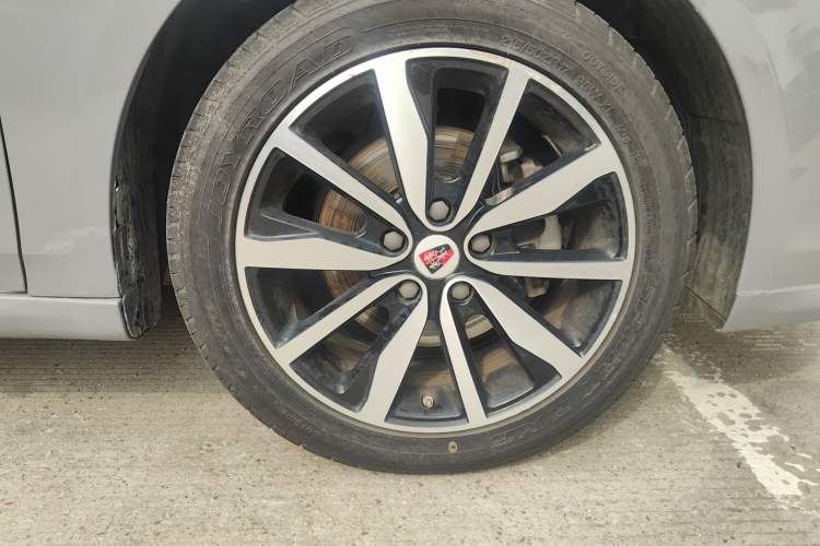 Used Roewe i6 2017 20T Automatic Internet ZhiZun Edition