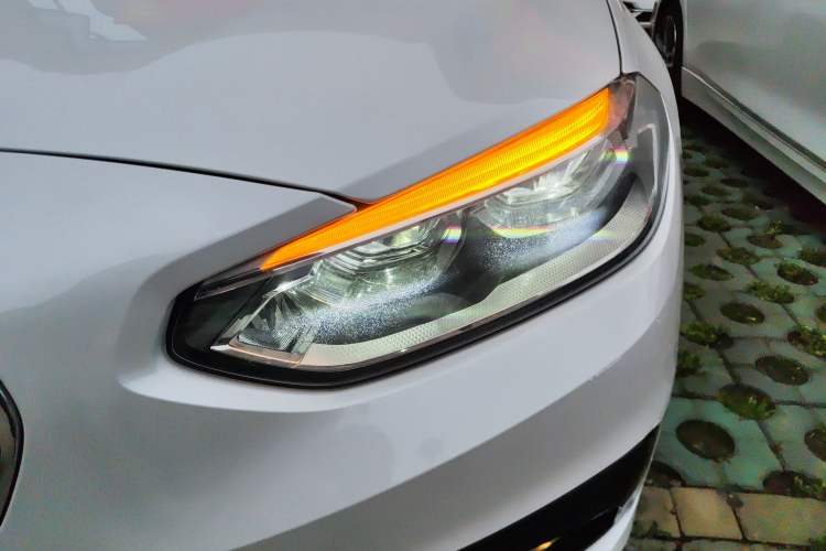 Used BMW 1 Series 2018 120i Design Package Model Left Front Headlight