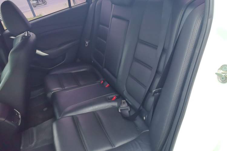 Used Mazda Atenza 2017 2.0L Blue Sky Luxury Edition Left Rear Seat