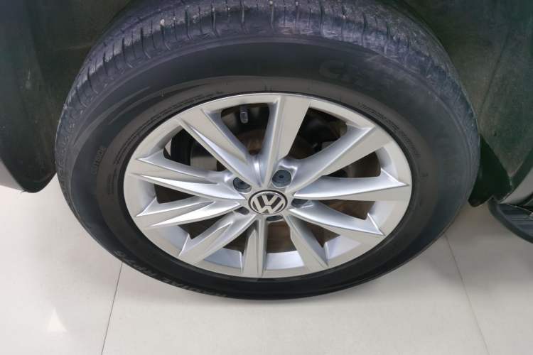 Used Volkswagen Tiguan 2016 280TSI Automatic Two-Wheel-Drive Silk Road Style Edition