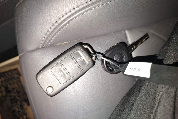 Used Volkswagen Touran 2015 1.4T DSG Comfort Edition 5 Seats
