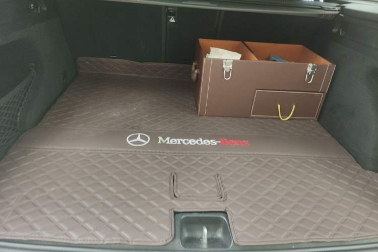 Used Mercedes-Benz GLC 2021 GLC 300 L 4MATIC Dynamic Model Trunk