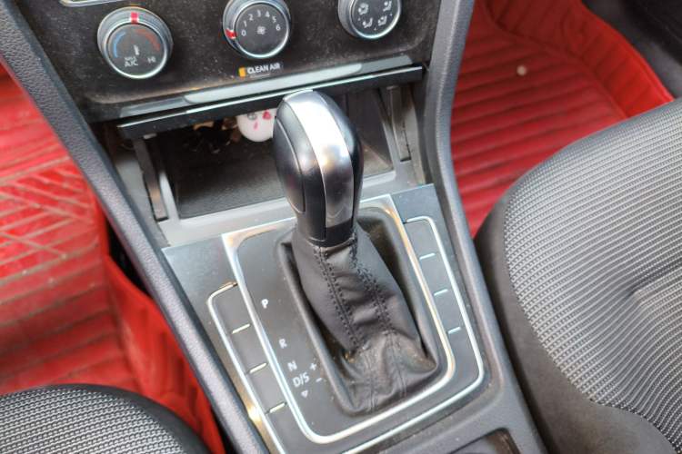 Used Volkswagen Golf 2019 1.6L Automatic Comfort Model China V Standard
