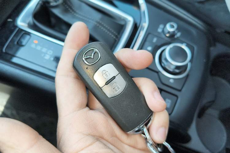 Used Mazda CX-5 2017 2.0L Automatic 2WD ZhiShang Trim China V Standard