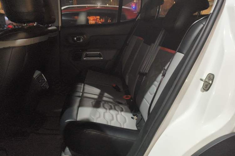 Used Citroen C5 AIRCROSS 2019 350THP Enjoyment Model China V Standard
