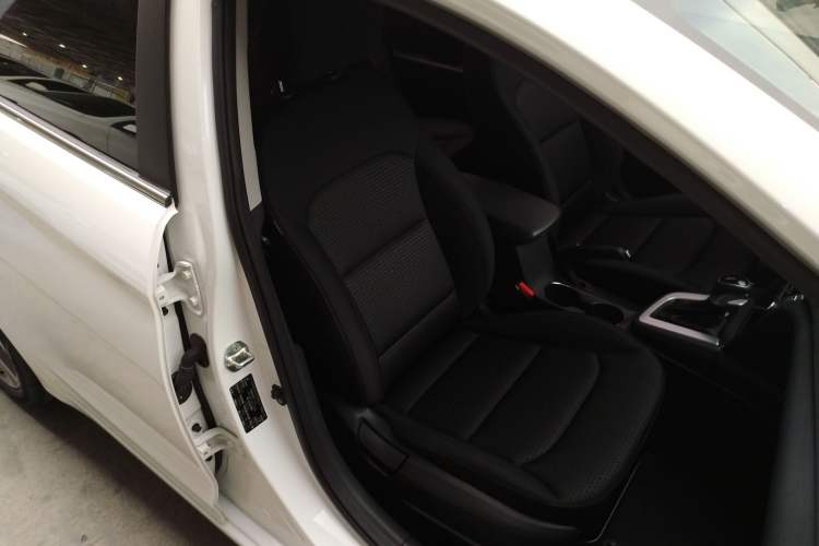 Used Hyundai Elantra (6th Generation / Lingdong) 2016 1.6L Automatic ZhiXuan – Elite Version
