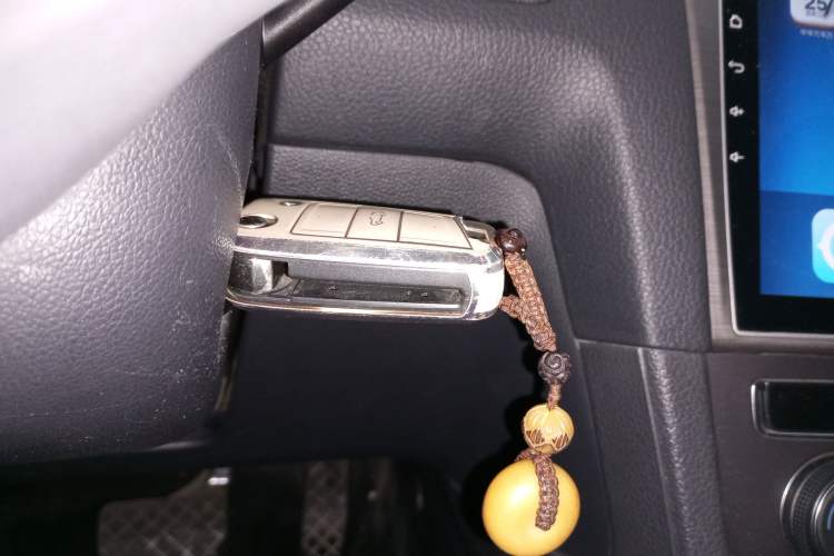 Used Volkswagen Golf 2016 1.6L Automatic Fashion Model