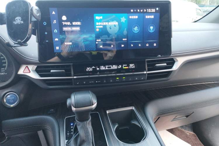 Used Toyota SIENNA 2021 2.5L Hybrid Platinum Edition
