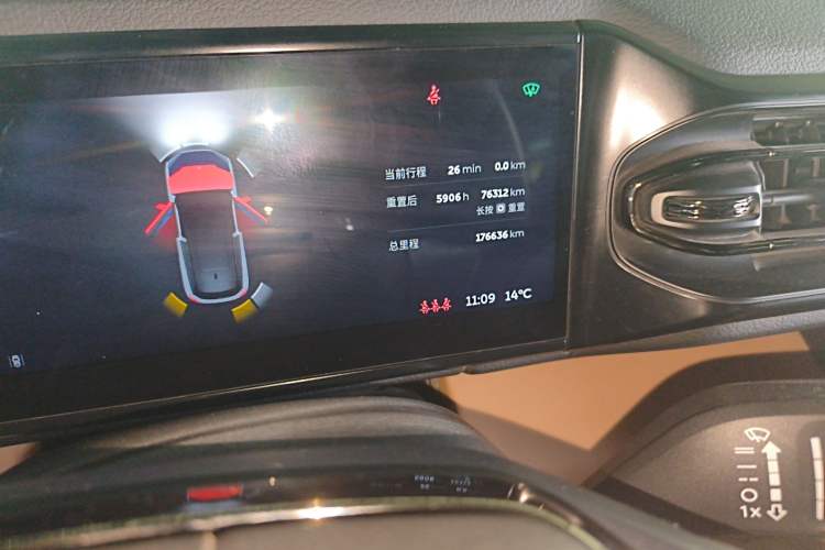 Used Nio ES6 2022 75 kWh Sport Edition Odometer Close Up