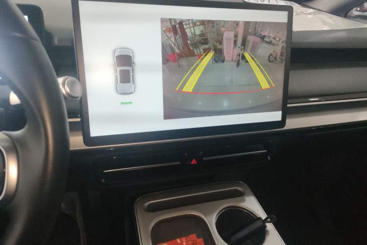 Used AION Y 2022 Plus 80 Enjoy Edition
