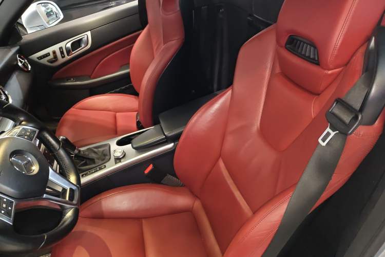 Used Mercedes-Benz SLK-Class 2011 SLK 200 Fashion Model
