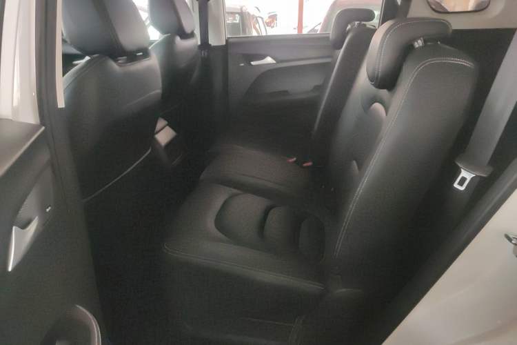 Used Baojun 530 2021 Global Car Anniversary Edition 1.5T CVT Luxury Model 7 Seats
