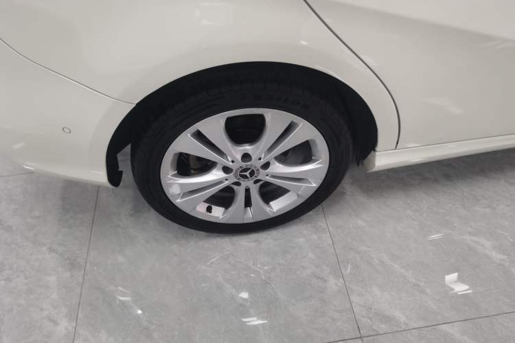 Used Mercedes-Benz B-Class 2017 B 200 Sport Edition