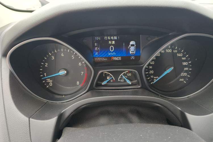 Used Ford Focus 2015 Hatchback EcoBoost 180 Automatic Sport Model Odometer Close Up