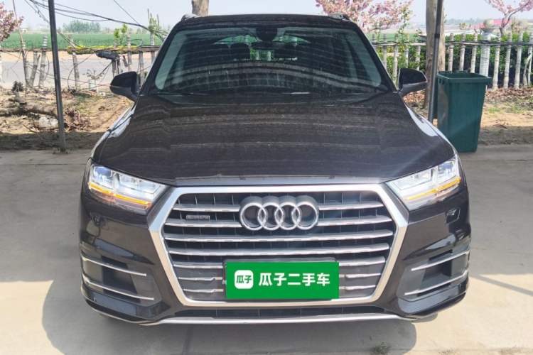 Used Audi Q7 2018 40 TFSI Comfort Model Front