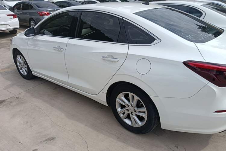 Used CHANGAN Eado 2019 High-Energy Edition 1.6L GDI Automatic Pioneer Model China VI Standard

