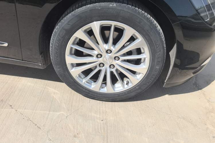 Used Buick LaCrosse 2018 28T Elite Edition
