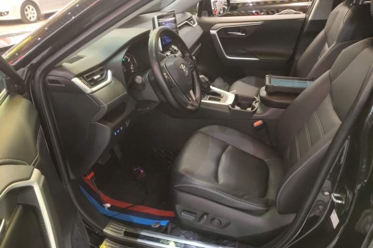 Used Toyota RAV4 2022 2.0L CVT Two-Wheel Drive Fashion Plus Edition
