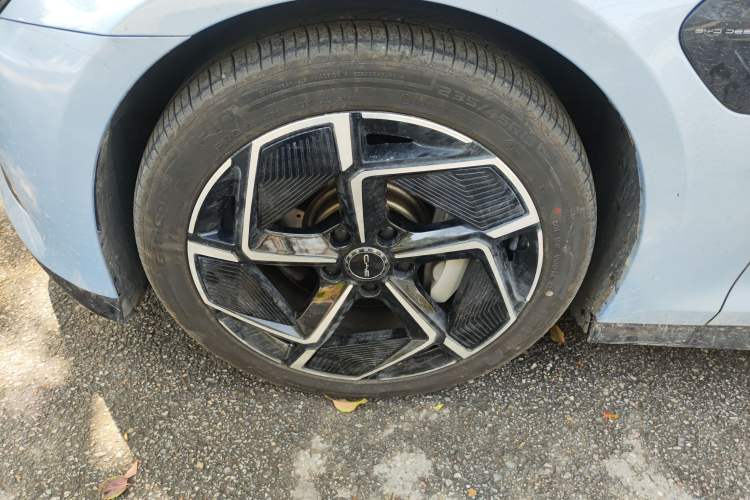 Used BYD Seal 2022 650 km All-Wheel-Drive Performance Version
