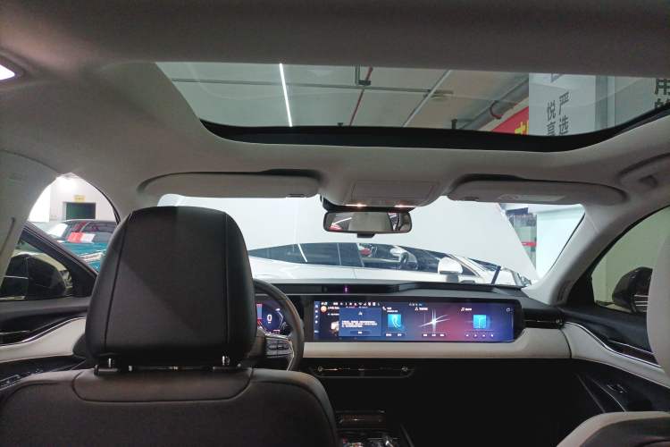 Used Ford Mondeo 2023 EcoBoost 245 Ultimate Model
