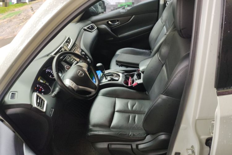 Used Nissan X-Trail 2015 2.0L CVT Comfort MAX Edition 2WD