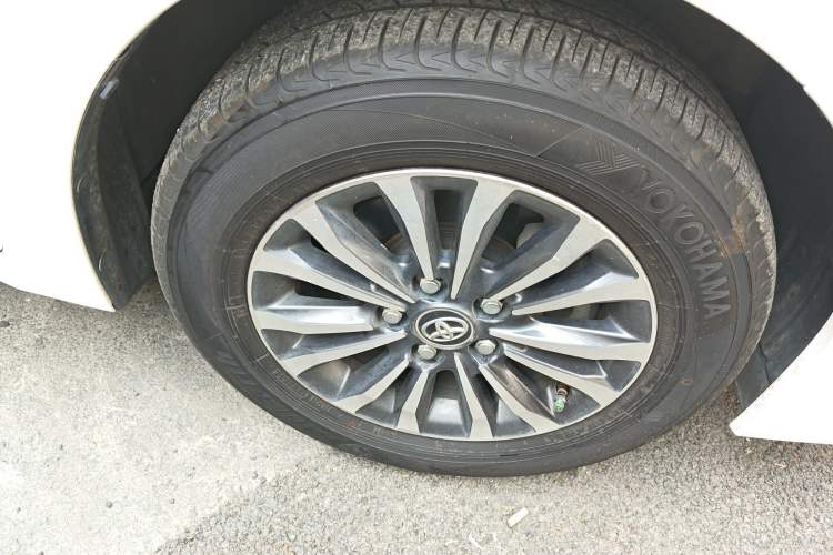 Used Toyota Corolla 2017 Revised Version 1.2T S-CVT GL